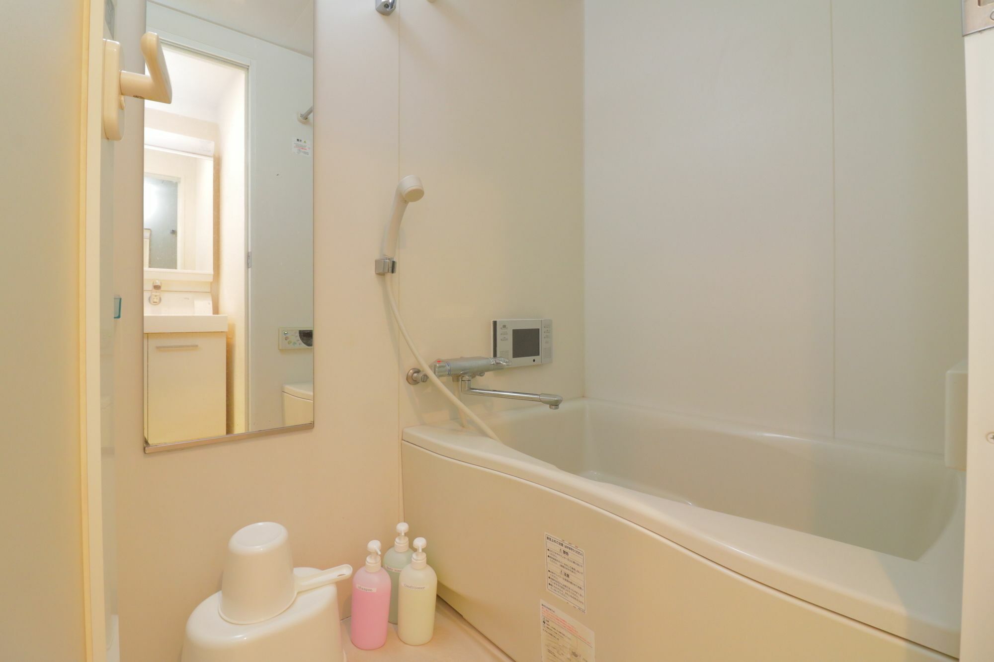 Hg Cozy Hotel No 17 通天閣前 Osaka Esterno foto