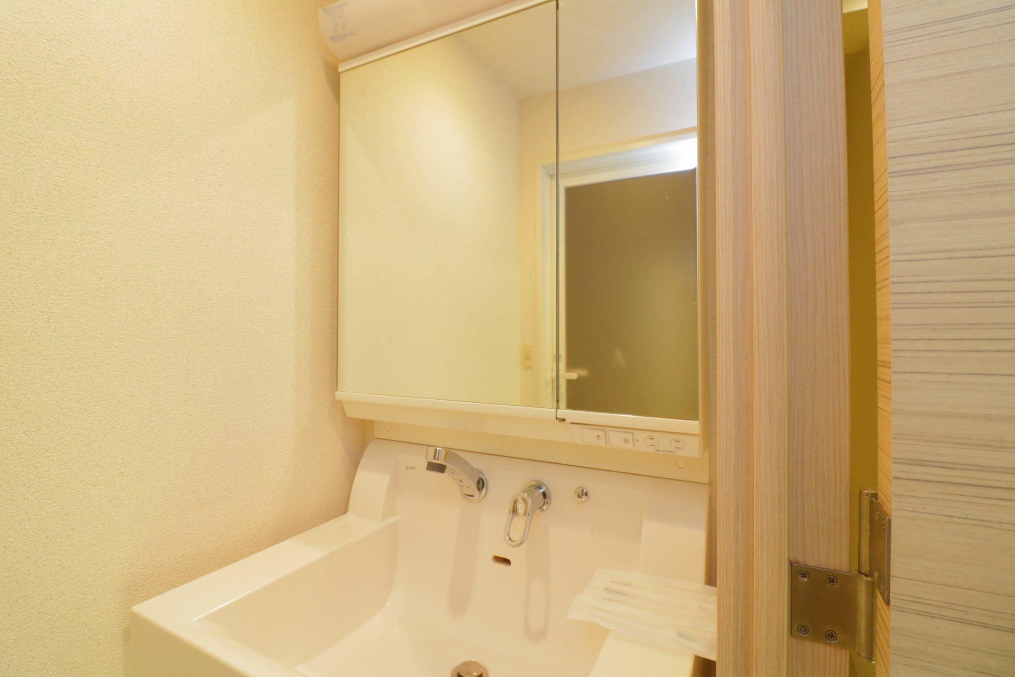 Hg Cozy Hotel No 17 通天閣前 Osaka Esterno foto